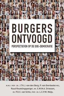 Burgers ontvoogd - Bea Moed, J.Th.J. van den Berg, ...